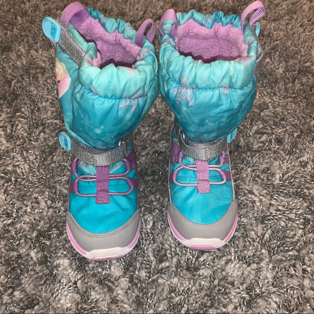 Stride Rite M2P Frozen Sneaker Boots size 8W